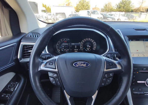Ford EDGE cena 132000 przebieg: 69000, rok produkcji 2018 z Gdańsk małe 254